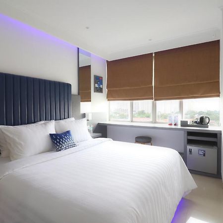 Hotel Moritz Biz Gandaria Giacarta Esterno foto
