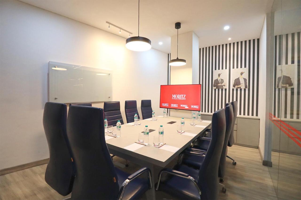 Hotel Moritz Biz Gandaria Giacarta Esterno foto