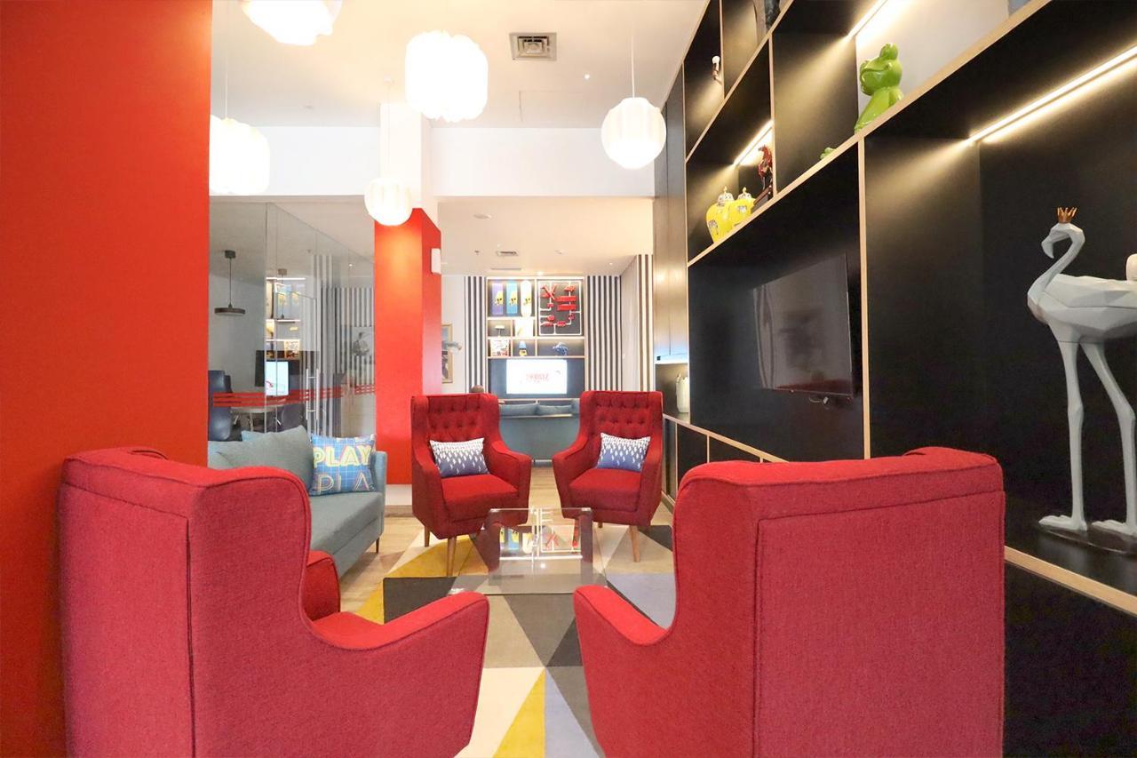 Hotel Moritz Biz Gandaria Giacarta Esterno foto