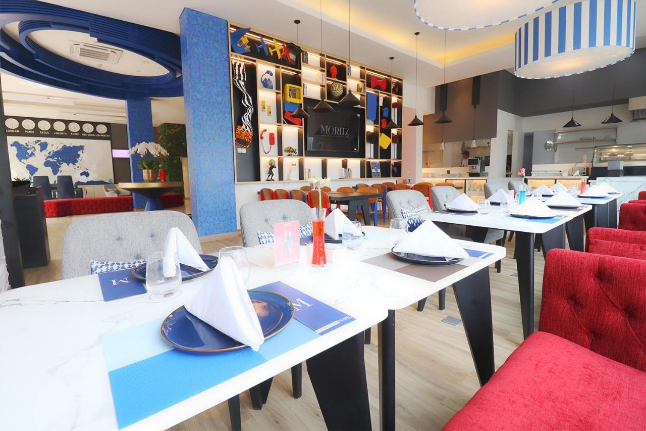 Hotel Moritz Biz Gandaria Giacarta Esterno foto